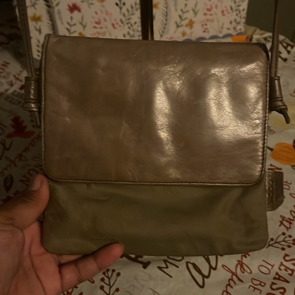 GUC Hobo crossbody - Picture 2 of 14